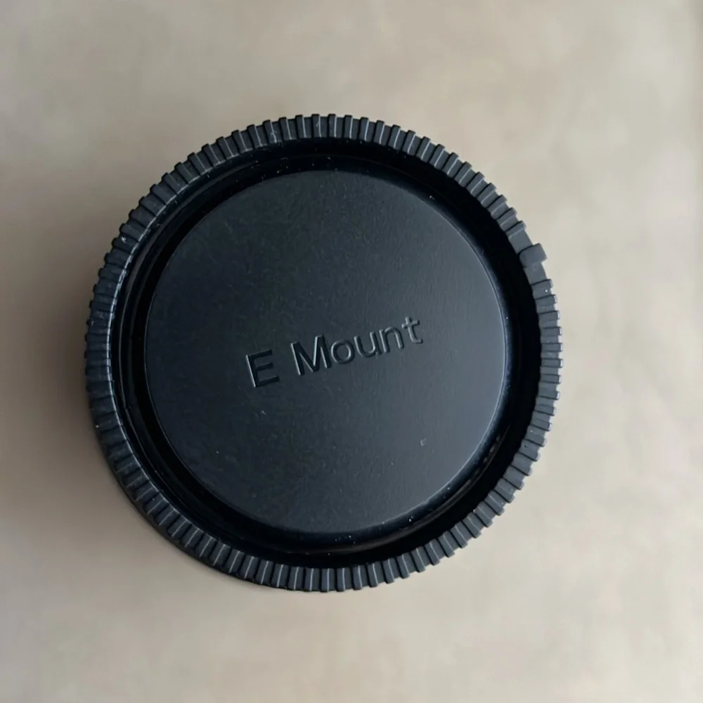 New Sony FE 16–35mm F4 ZA OSS Full-frame Wide-angle Zoom ZEISS Lens